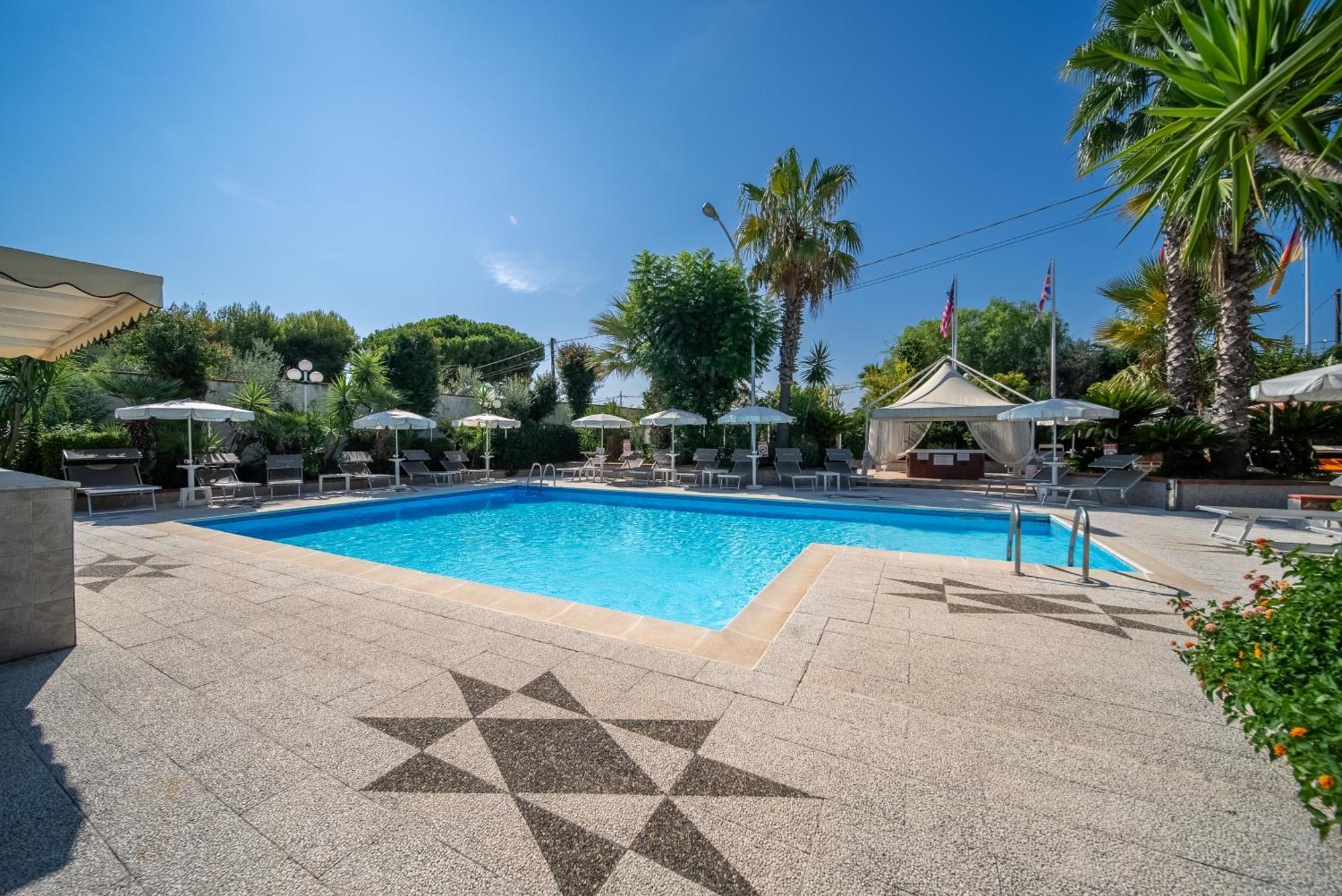 Hotel Villa Bisceglie Dış mekan fotoğraf